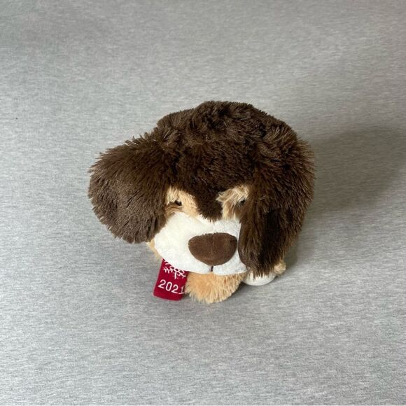 Petsmart Lucky 2021 Collectible Plush Toy Dog Squeaky Dog Toy - Picture 7 of 7